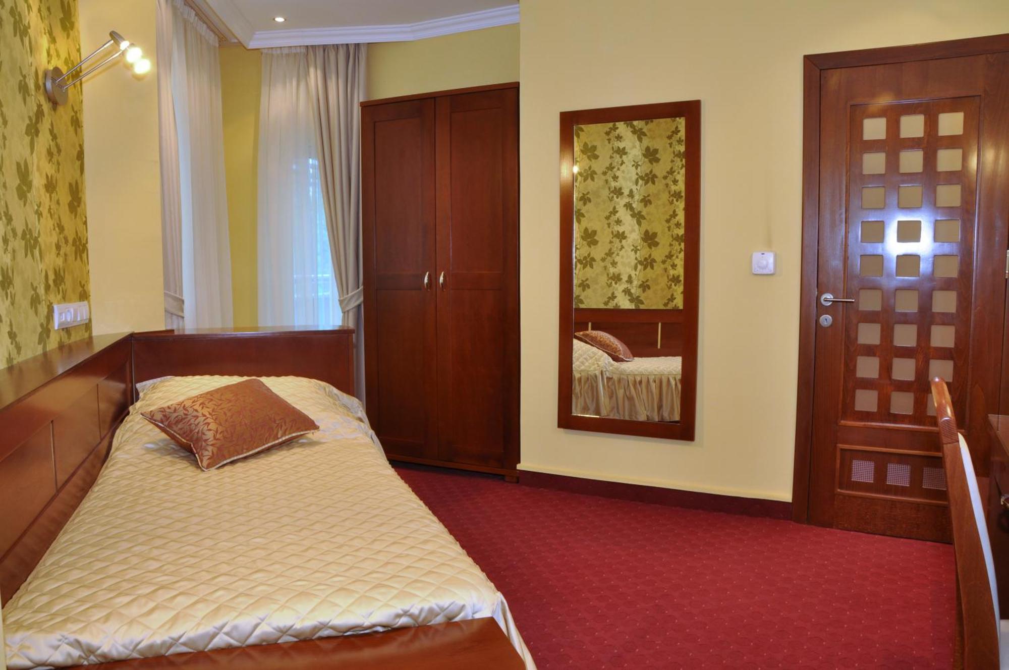 Hotel Botika Kraljevo Exterior photo